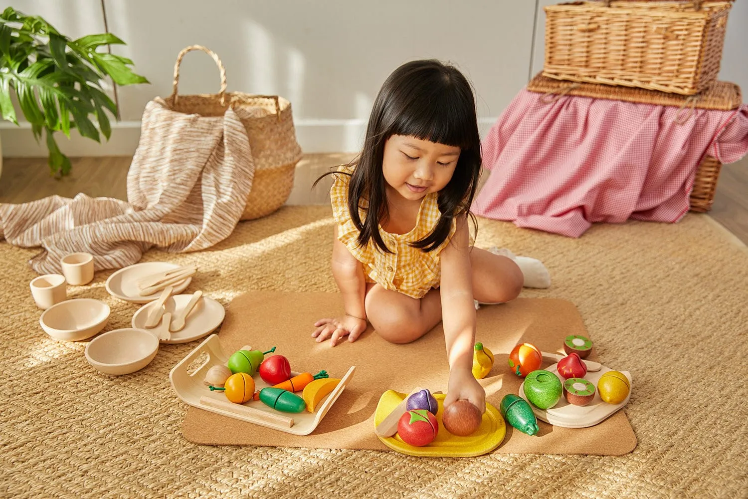 Assorted Cutting Fruit & Vegetables