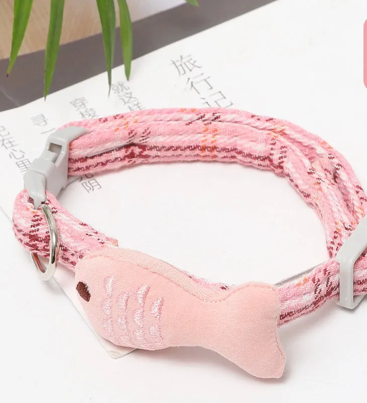 Fish style collars