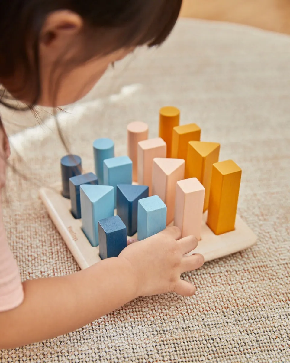 PlanToys Geometric Peg Board - Orchard