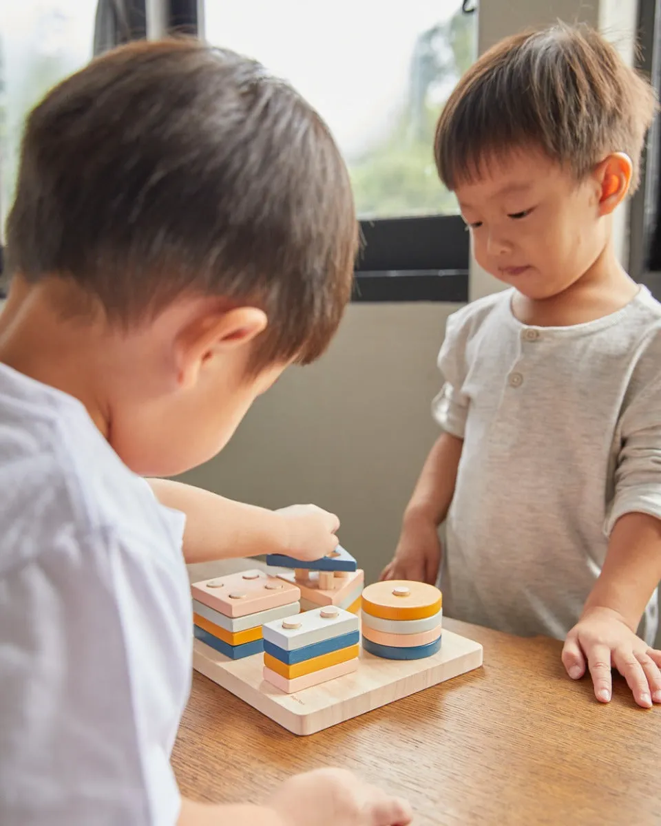 PlanToys Geometric Sorting Board - Orchard